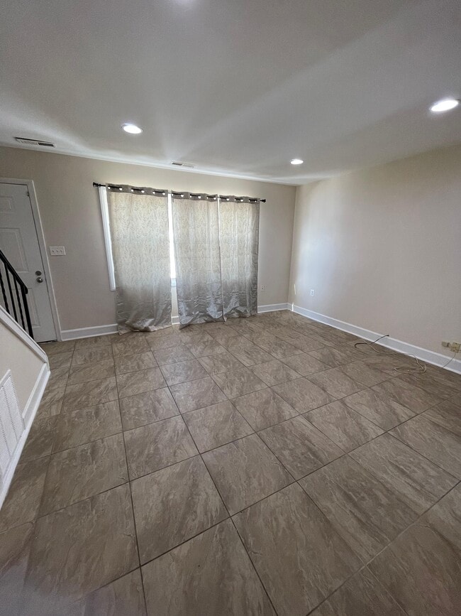 2621 Hallam Ct in Windsor Mill, MD - Building Photo - Building Photo