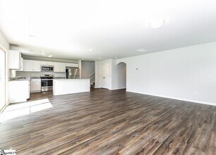 215 Kelly Farm Rd in Moore, SC - Building Photo - Building Photo