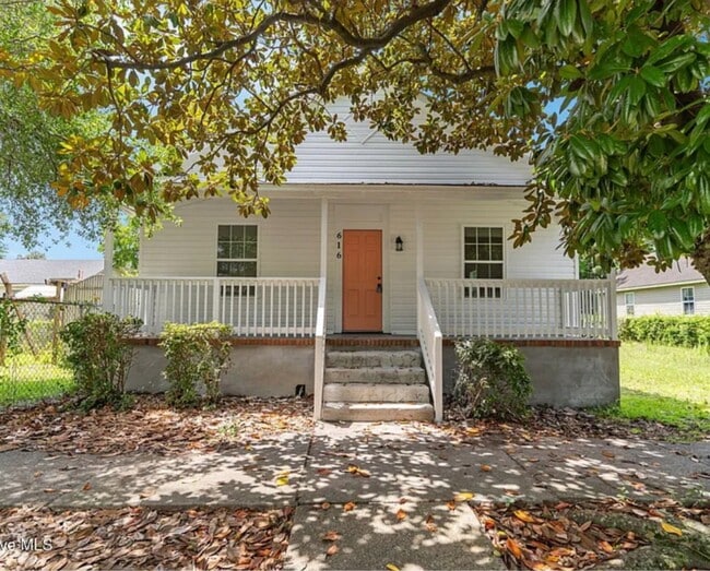 property at 616 Wright St