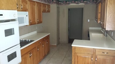 5633 Tourist Dr in North Richland Hills, TX - Building Photo - Building Photo