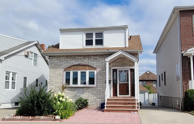 property at 712 5th St