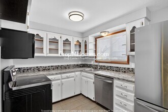 112 Ella St in Oregon City, OR - Building Photo - Building Photo