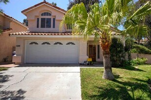 1688 Crystal Ridge Ct in Vista, CA - Building Photo