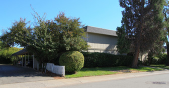 207 Sharon Way Apartments