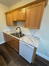145 S Chatsworth St in St. Paul, MN - Building Photo - Building Photo