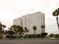 Harbor Place Tower in Long Beach, CA - Foto de edificio - Building Photo