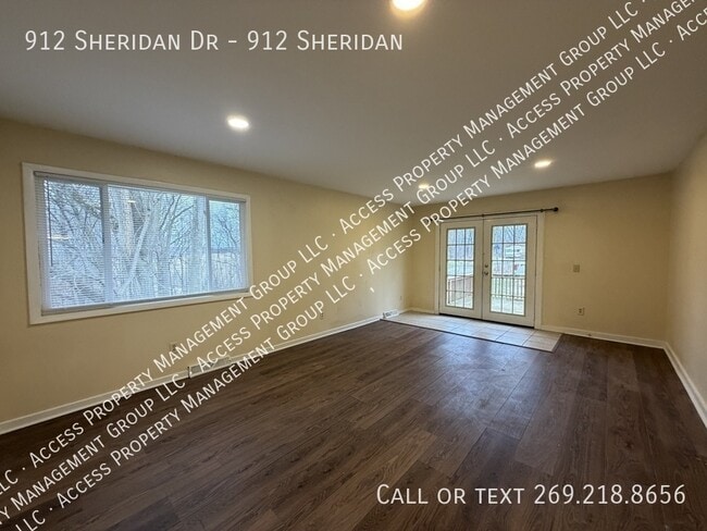 912 Sheridan Dr in Kalamazoo, MI - Building Photo - Building Photo