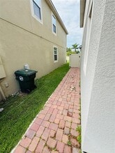 2410 Avian Loop in Kissimmee, FL - Foto de edificio - Building Photo