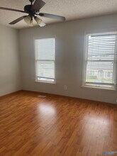 210 Marinawoods Dr SE in Huntsville, AL - Building Photo - Building Photo