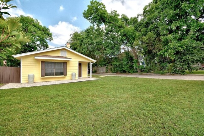 1506 Pease Rd in Austin, TX - Building Photo - Building Photo