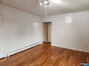 68 W Main St in Bogota, NJ - Building Photo - Building Photo