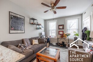 1433 N Cleaver St, Unit 2F in Chicago, IL - Building Photo