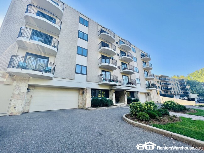 property at 2928 Dean Pkwy