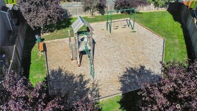 15425 82nd Ave E in Puyallup, WA - Building Photo - Building Photo