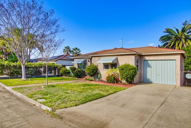 7036 Hybeth Dr in La Mesa, CA - Building Photo - Building Photo