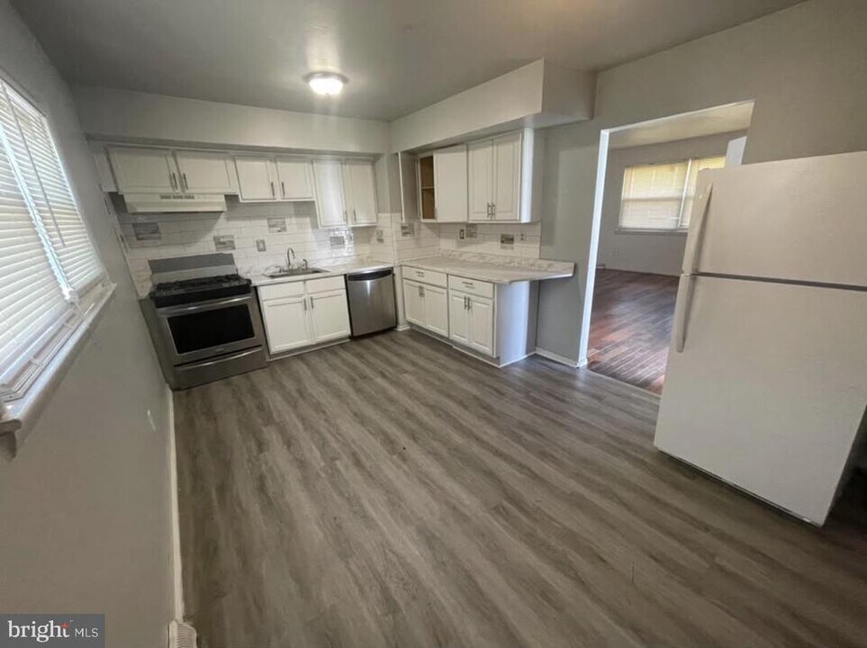 209 Narberth Ave in Washington Township, NJ - Foto de edificio