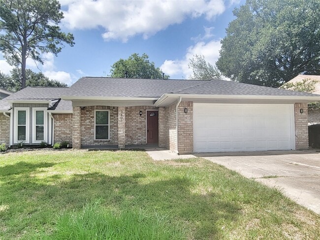 property at 3407 Saratoga Dr