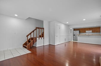 264 Ferdinand Cir in Virginia Beach, VA - Building Photo - Building Photo