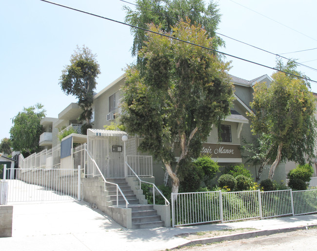 Mountair Manor in Tujunga, CA - Building Photo - Building Photo