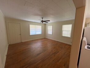 801 E 7th Pl in Danville, AR - Building Photo - Building Photo
