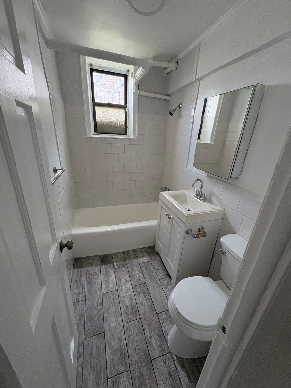 4 W 4th St in Mount Vernon, NY - Building Photo - Building Photo