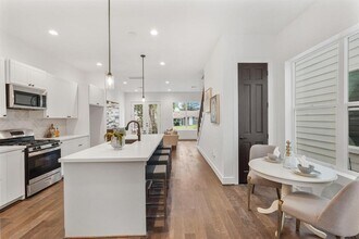 2022 Thonig Rd in Houston, TX - Building Photo - Building Photo
