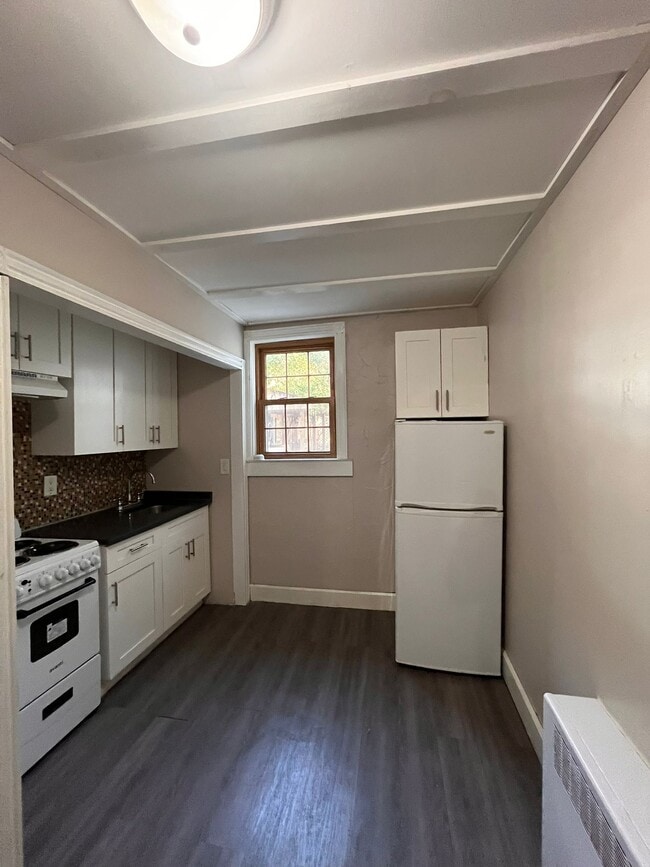 79 E 25th St, Unit 1L