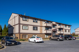 Ambertowne in Frederick, MD - Building Photo - Building Photo