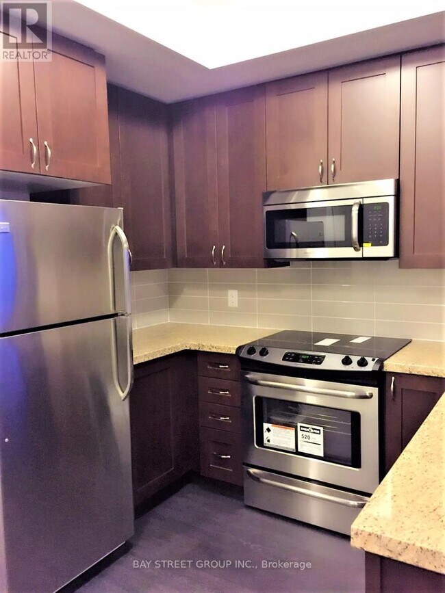 540-540 Bur Oak Ave in Markham, ON - Building Photo - Building Photo