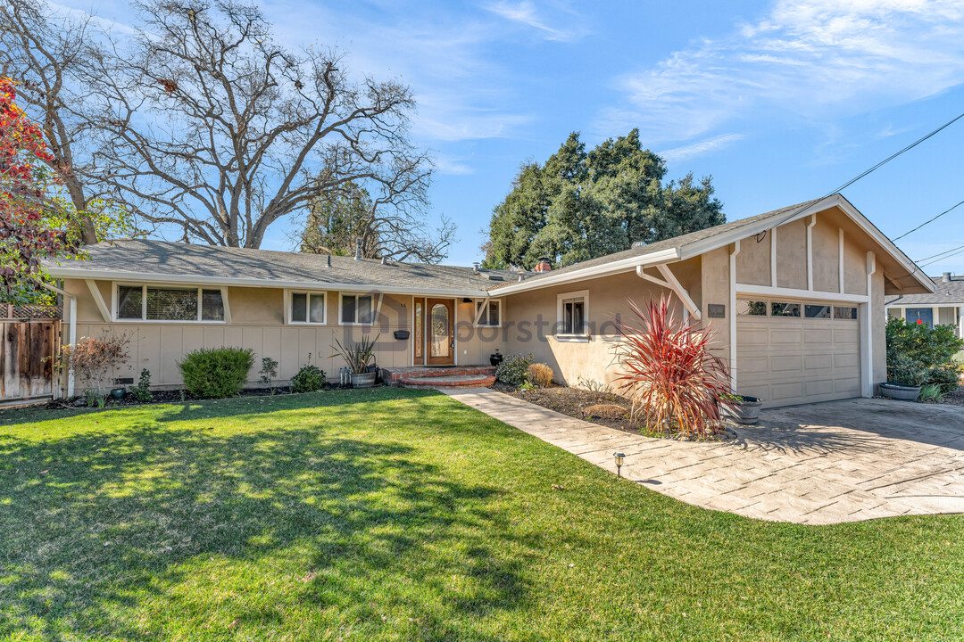 14 St Lawrence Ct in Pleasant Hill, CA - Building Photo