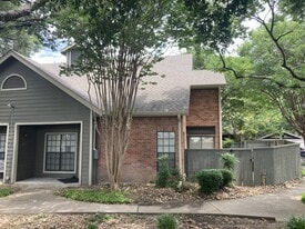 39 Chapel Hill Cir in San Antonio, TX - Building Photo