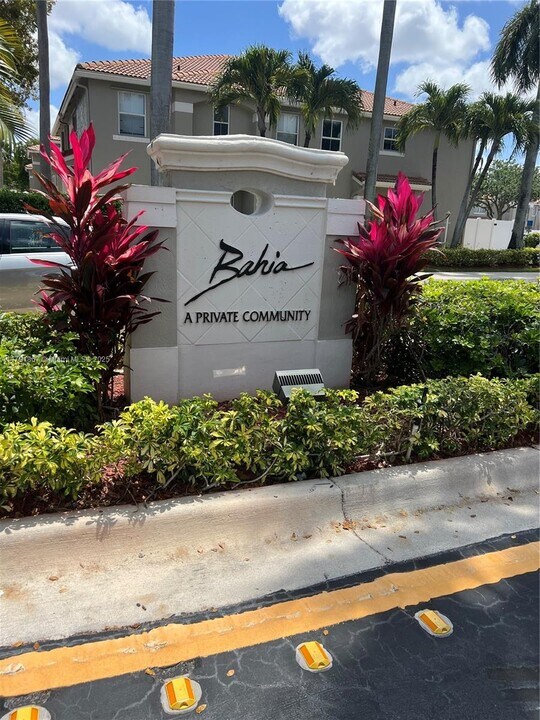 5357 SW 125th Ave in Miramar, FL - Building Photo