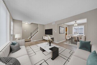 Charter Square in Troy, MI - Foto de edificio - Building Photo