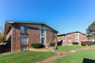 Phoenix Apartments in Lexington, KY - Building Photo - Building Photo