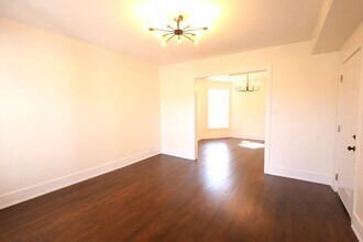 4436 N Bernard St in Chicago, IL - Building Photo - Building Photo