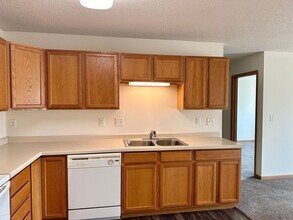 4431 Calico Dr S in Fargo, ND - Building Photo - Building Photo