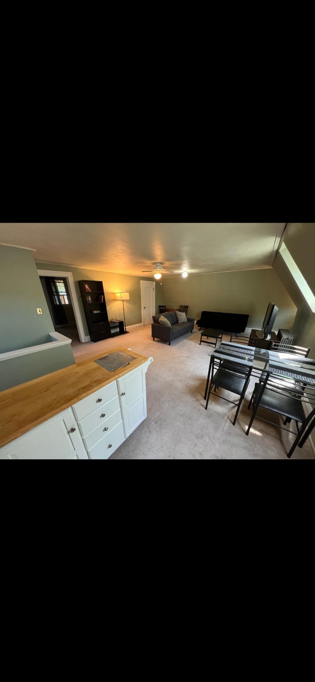 2549 Edgehill Rd, Unit no. 3