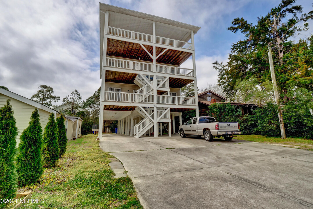 315 Spartanburg Ave in Carolina Beach, NC - Building Photo