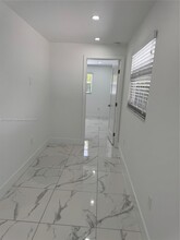 9600 SW 164th St in Miami, FL - Building Photo - Building Photo