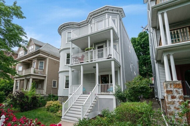 762 Columbia Rd in Boston, MA - Building Photo - Building Photo