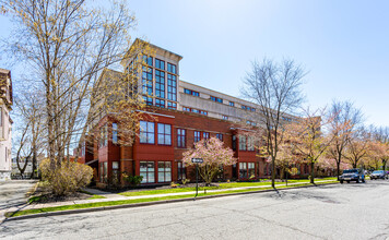 The Reserve at Glen Ridge in Glen Ridge, NJ - Building Photo - Building Photo