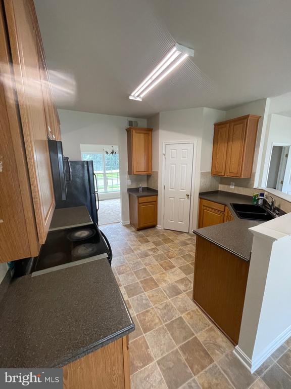 1037 Bakersfield Ln in Fredericksburg, VA - Building Photo - Building Photo