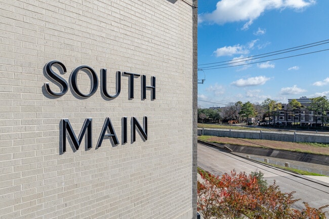 South Main Building in Houston, TX - Foto de edificio - Building Photo