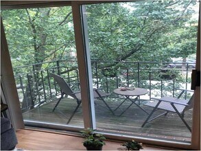 45 John St, Unit 1C in Bloomfield, NJ - Foto de edificio - Building Photo