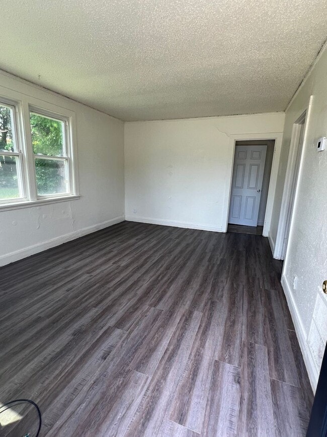 1804 N Madison St in Junction City, KS - Building Photo - Building Photo