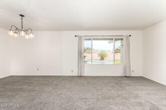 11621 N 39th St in Phoenix, AZ - Building Photo - Building Photo