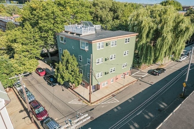 property at 33 Medford St