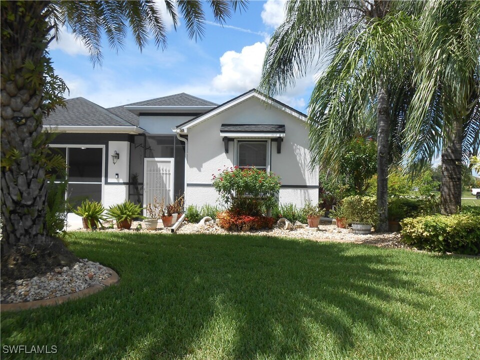 18167 Horizon View Blvd in Lehigh Acres, FL - Building Photo