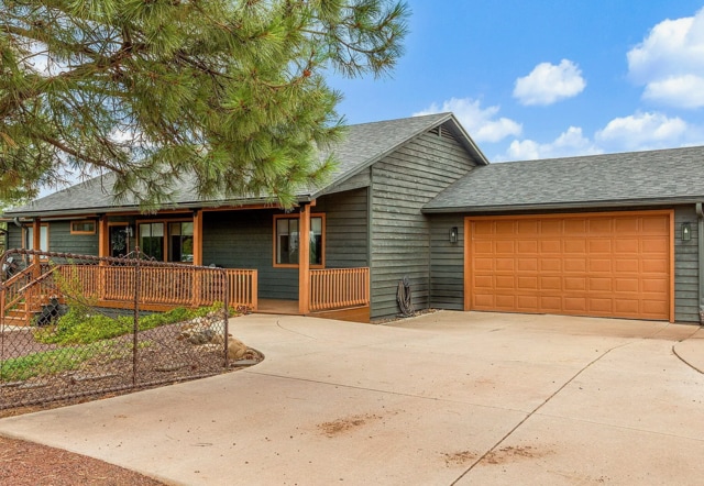 1628 Reed Ln in Lakeside, AZ - Building Photo