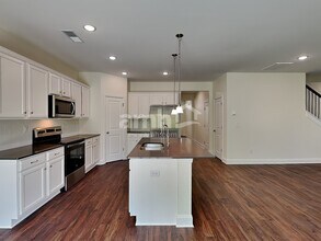9510 Riverbend Village Dr in Charlotte, NC - Building Photo - Building Photo